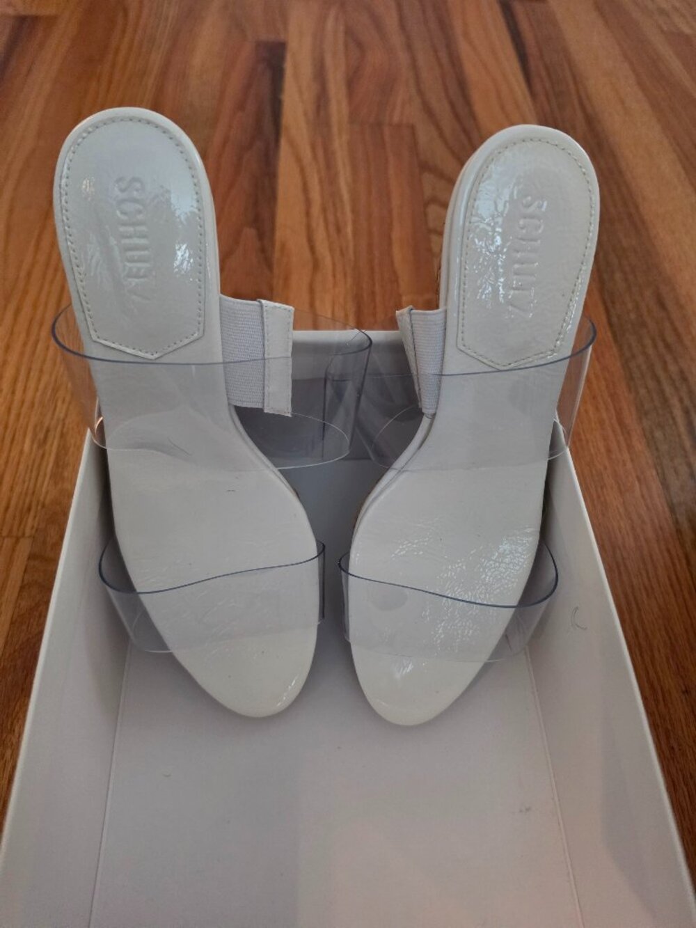 Schutz Wedge SIZE 7.5